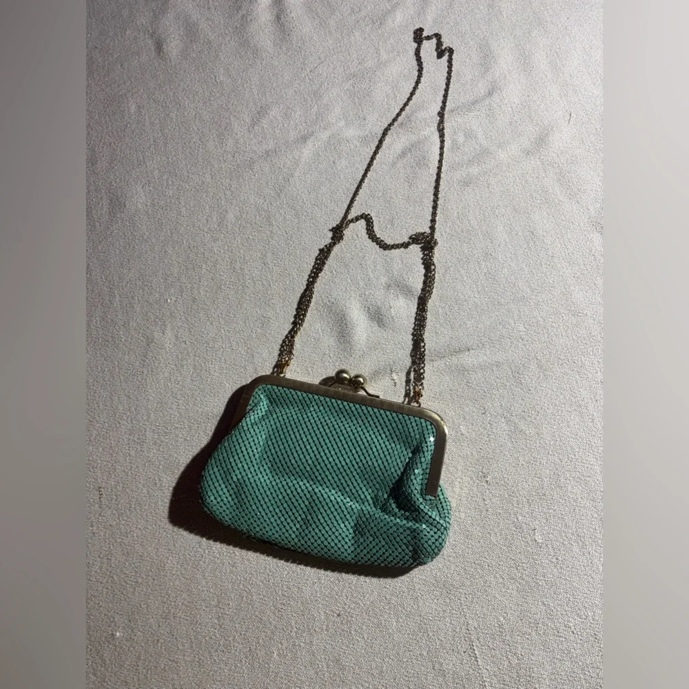 Zara Teal Mesh Art Deco Frame Bag with Chain Strap - Picture 3 of 9